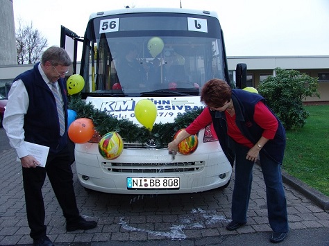 Einweihung zweiter Bus