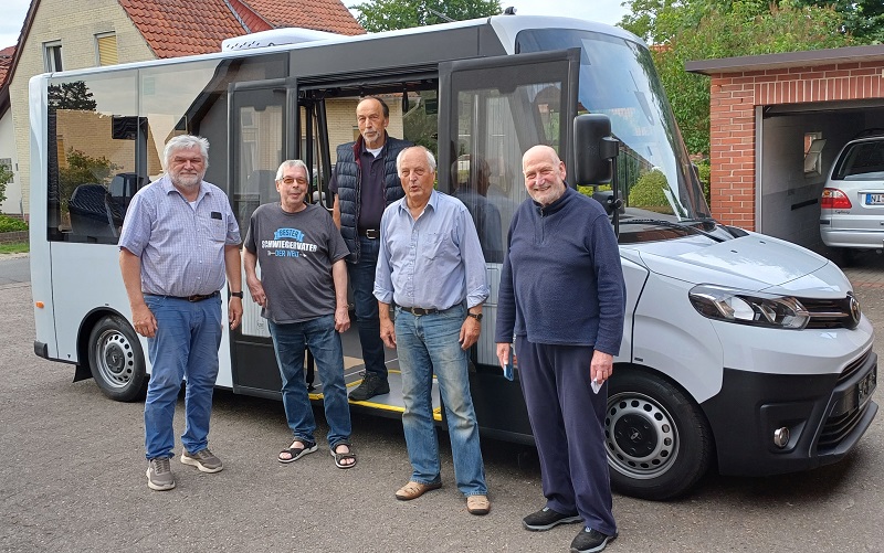 der brandneue Bus von Kutsenits